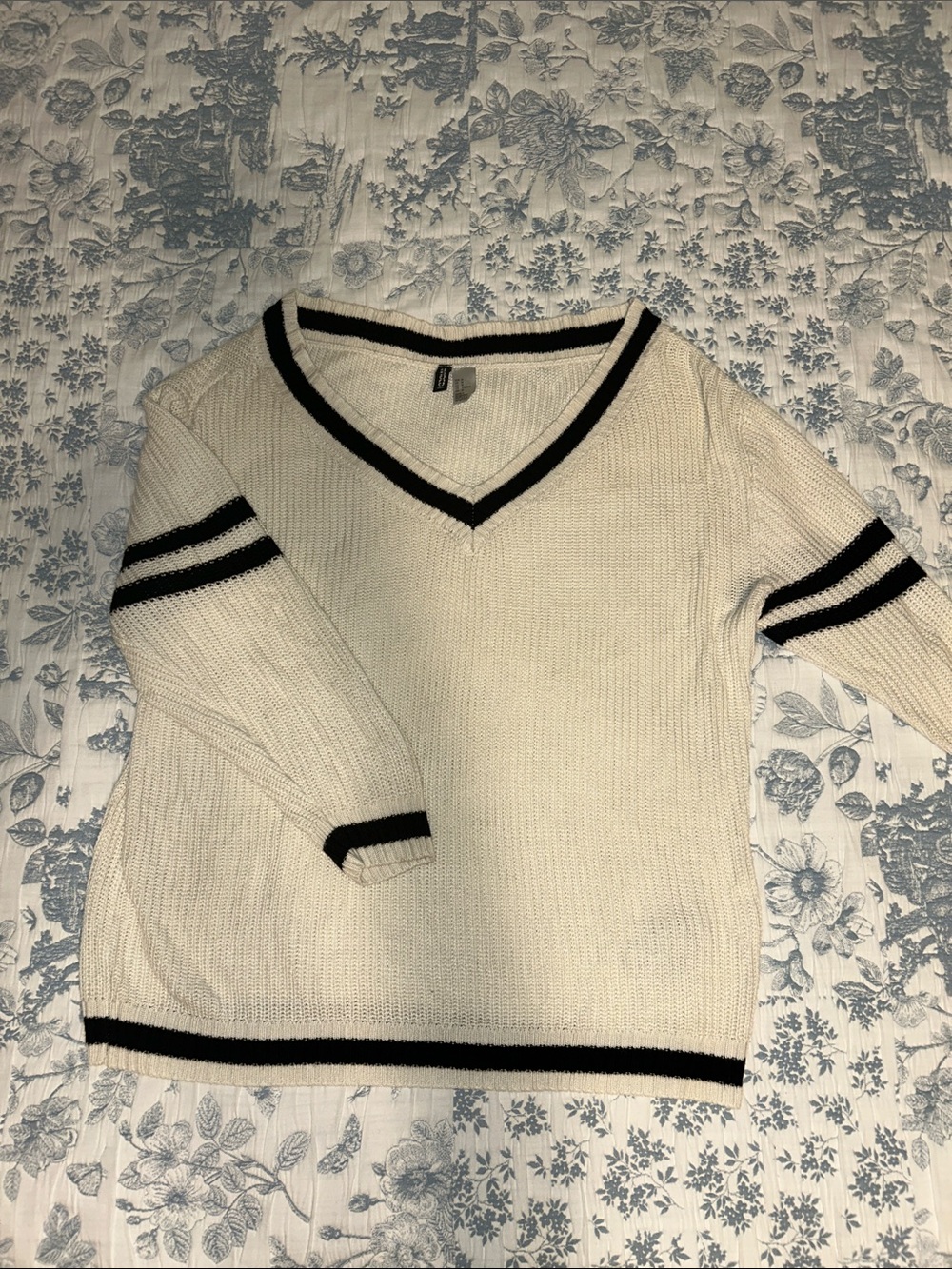 H&M Cream V-Neck Sweater with Black Contrast Trim